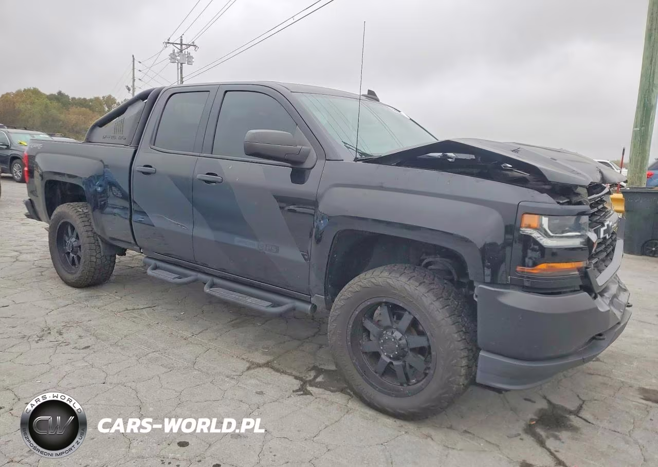 2017 Chevrolet Silverado K1500 VIN:1GCVKNEC1HZ303814 - 4