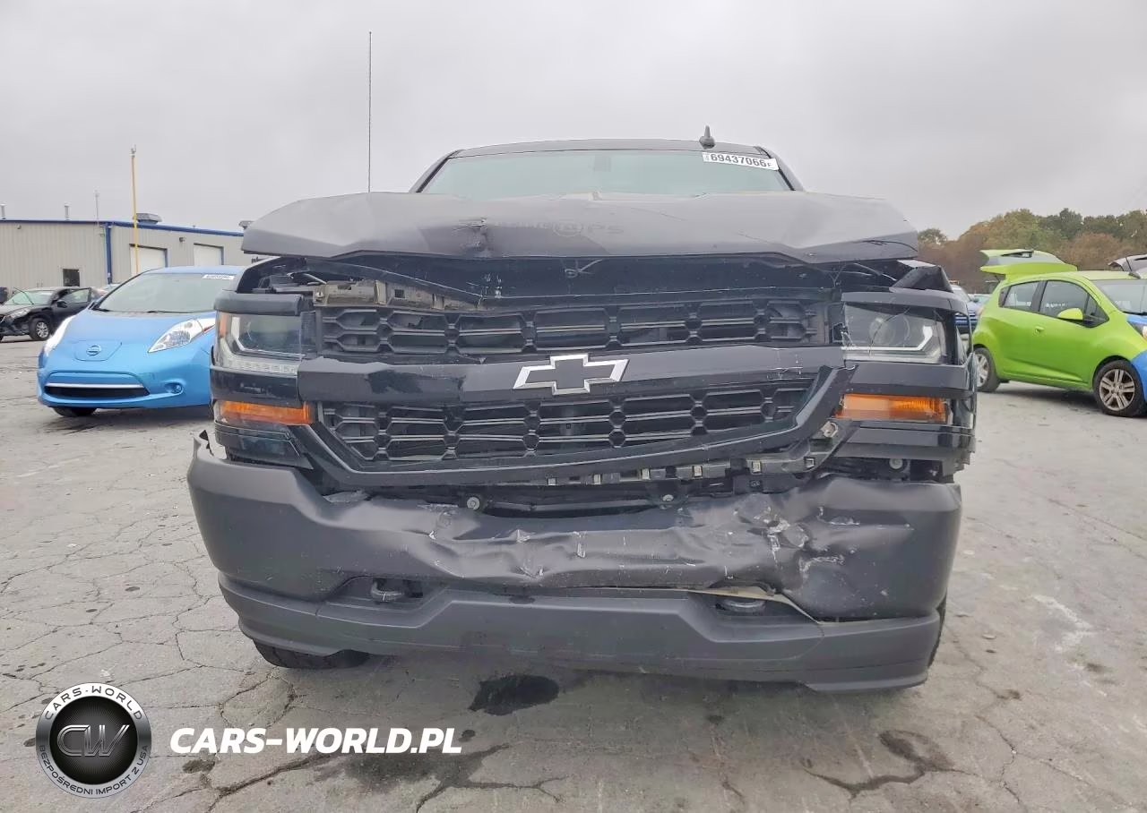 2017 Chevrolet Silverado K1500 VIN:1GCVKNEC1HZ303814 - 5