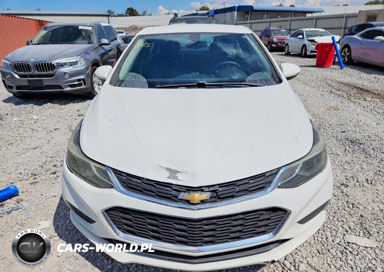 2018 Chevrolet Cruze Lt VIN:1G1BE5SM2J7169350 - 5