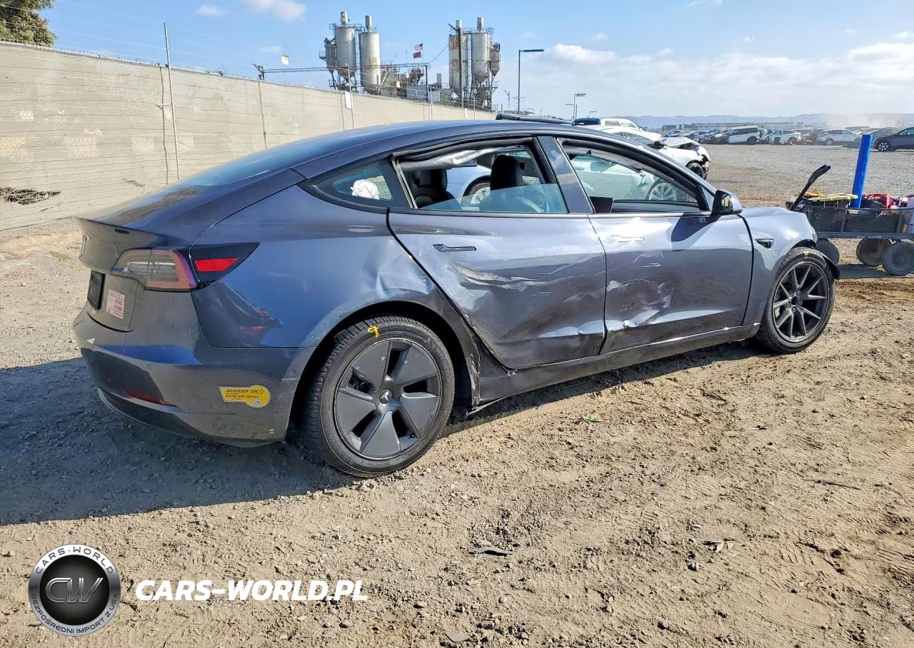 2021 Tesla Model 3 VIN:5YJ3E1EA1MF940076 - 3