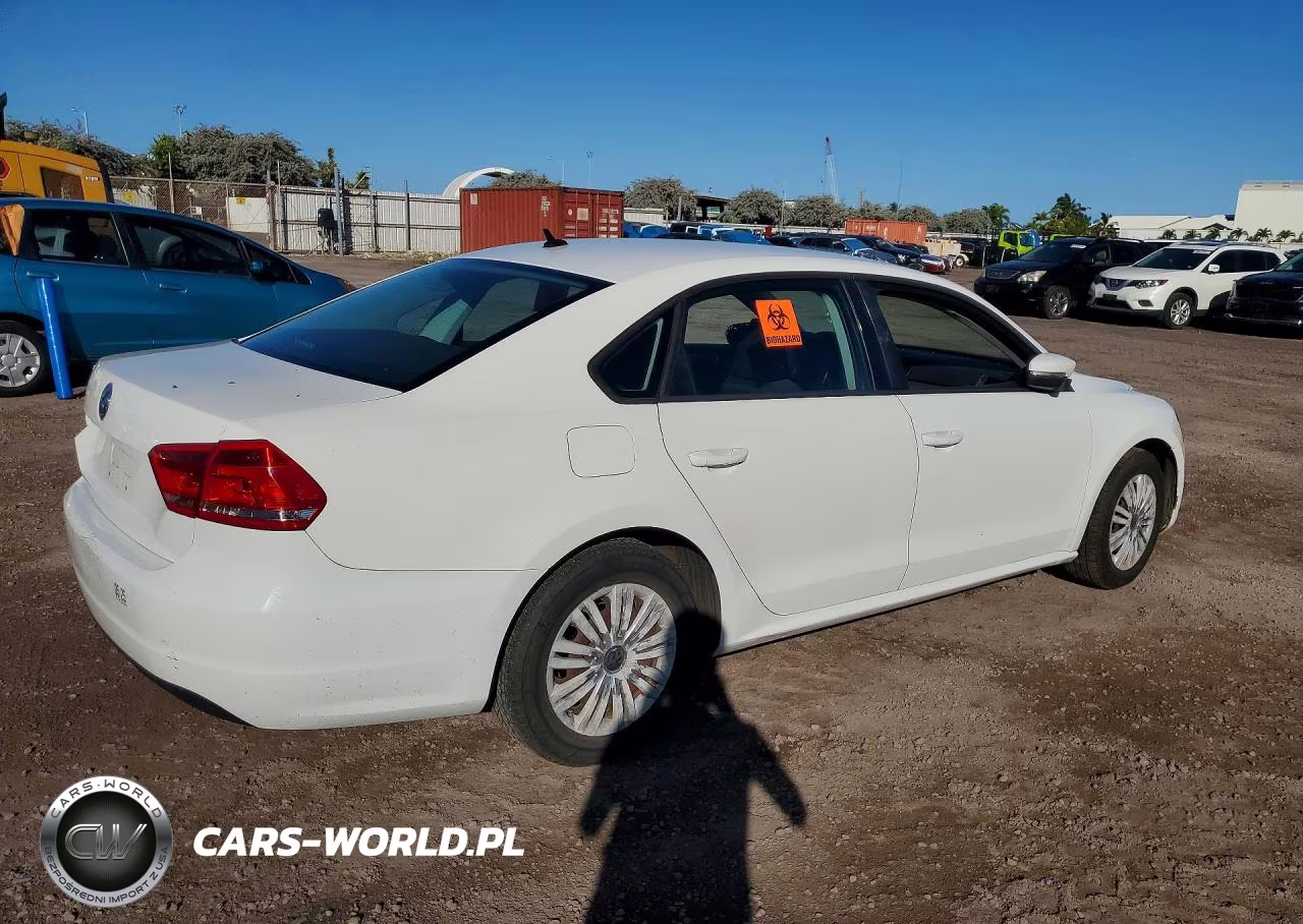 2015 Volkswagen Passat S VIN:1VWAT7A30FC067408 - 3
