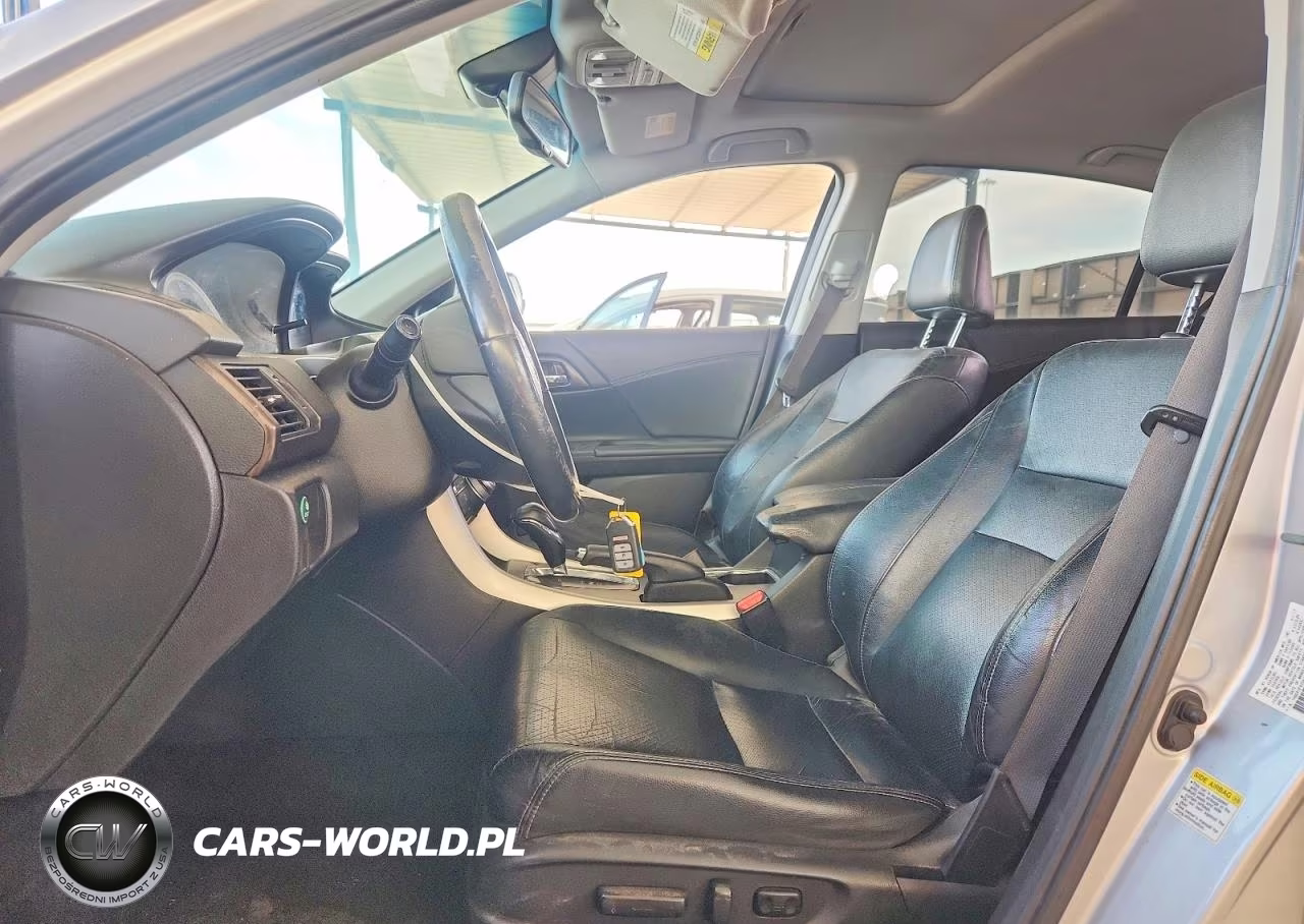 2013 Honda Accord Touring VIN:1HGCR3F92DA023579 - 7