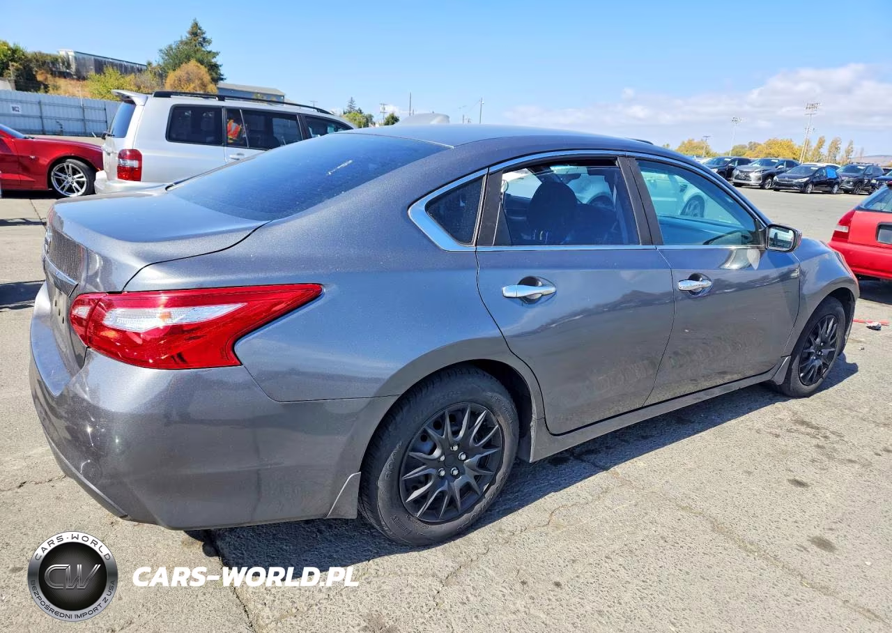 2017 Nissan Altima 2.5 S VIN:1N4AL3AP1HC478789 - 3