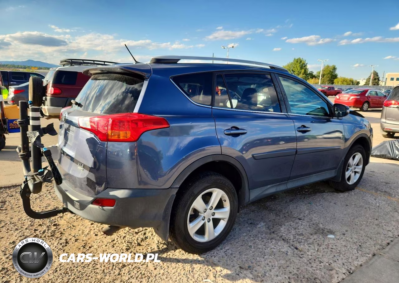 2013 Toyota Rav4 Xle VIN:2T3RFREV6DW064348 - 3