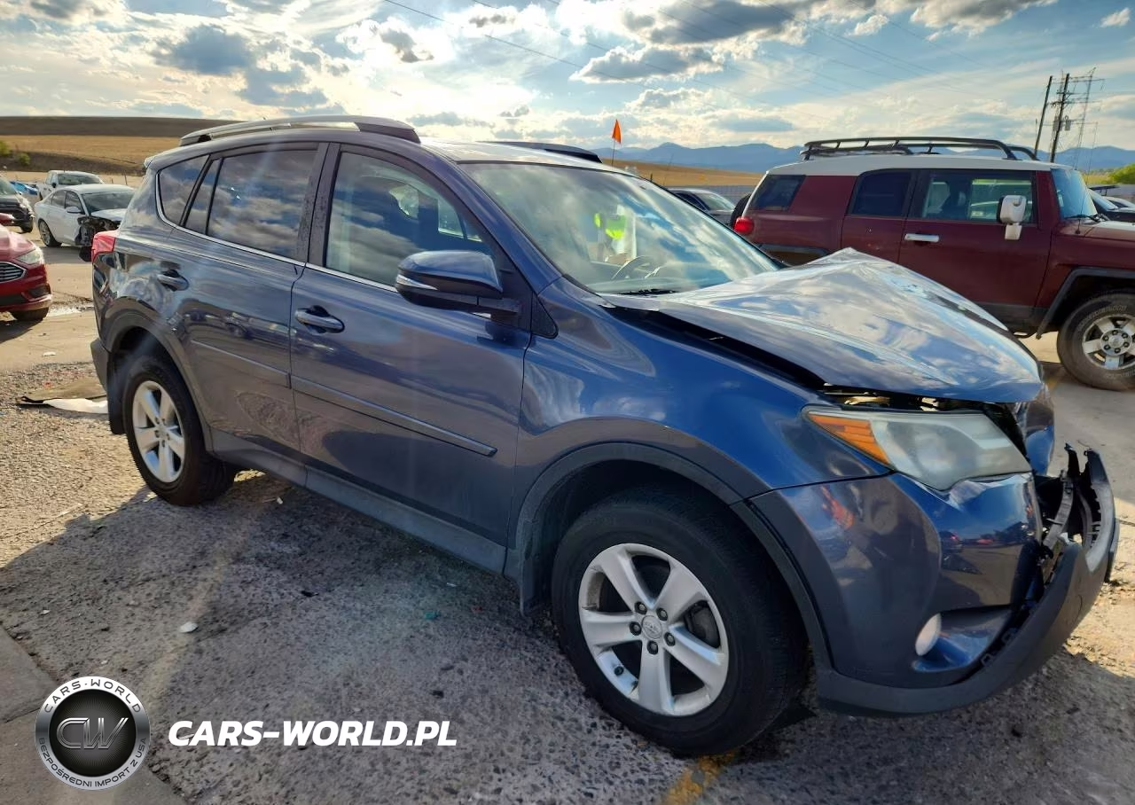 2013 Toyota Rav4 Xle VIN:2T3RFREV6DW064348 - 4