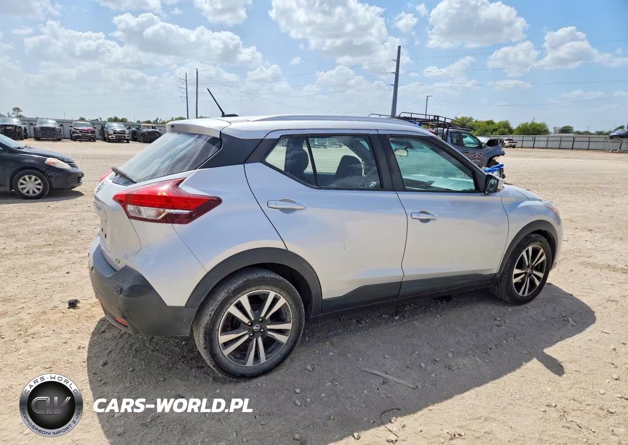 2020 Nissan Kicks Sv VIN:3N1CP5CV6LL516029 - 3