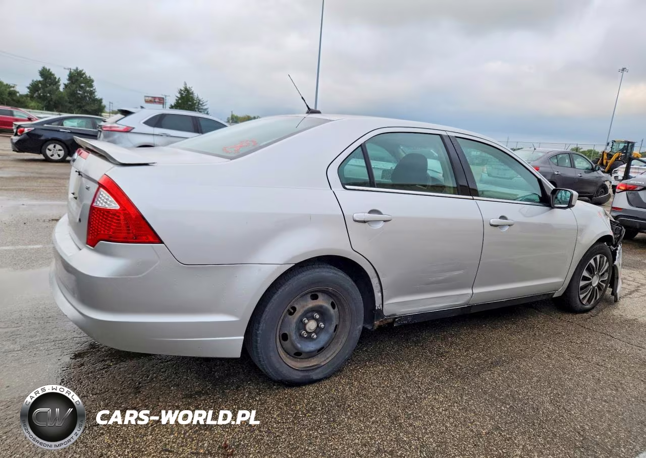 2010 Ford Fusion Se VIN:3FAHP0HA1AR273144 - 3