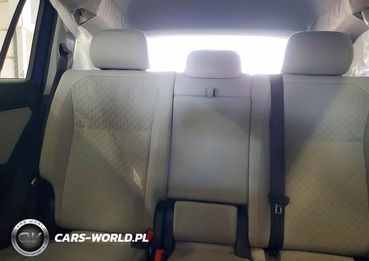 2019 Volkswagen Tiguan S VIN:3VV0B7AX9KM198786 - 10