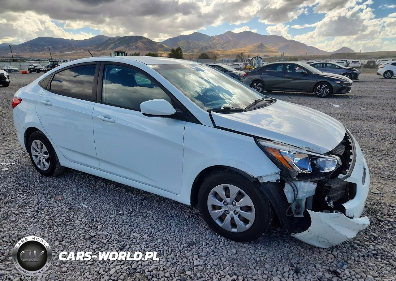 2015 Hyundai Accent Gls VIN:KMHCT4AE0FU922030 - 4