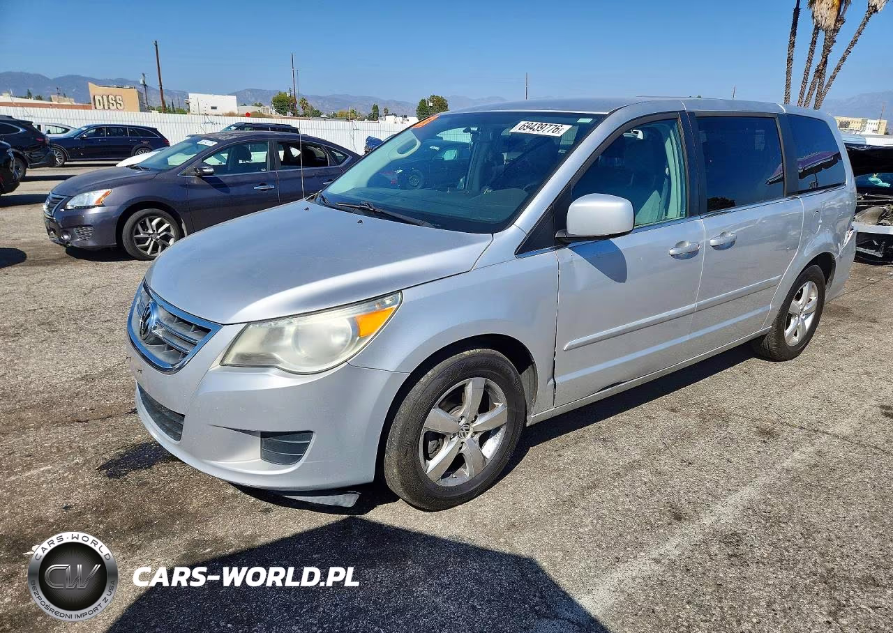 2009 Volkswagen Routan Se