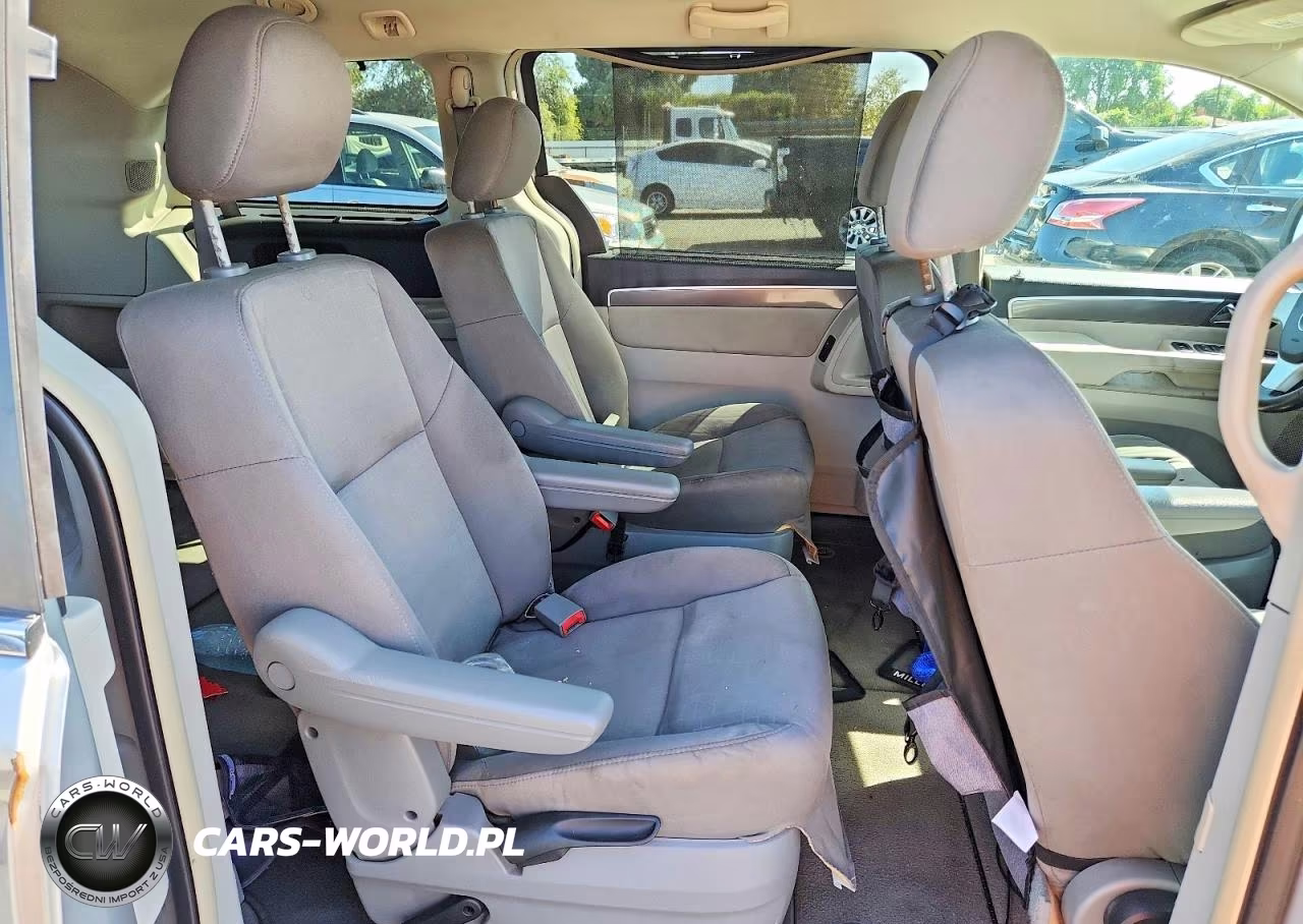 2009 Volkswagen Routan Se VIN:2V8HW341X9R582315 - 11