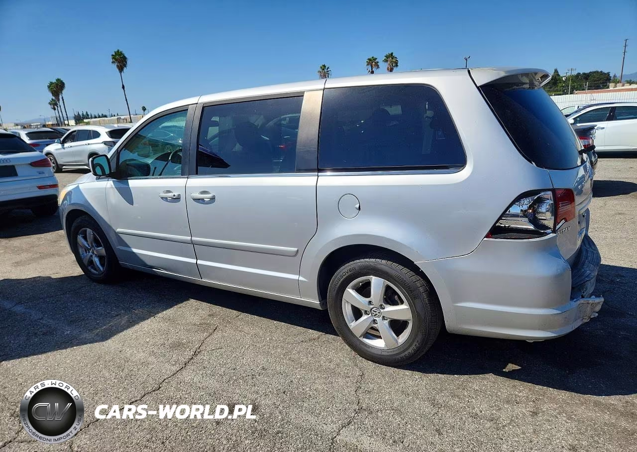 2009 Volkswagen Routan Se VIN:2V8HW341X9R582315 - 2