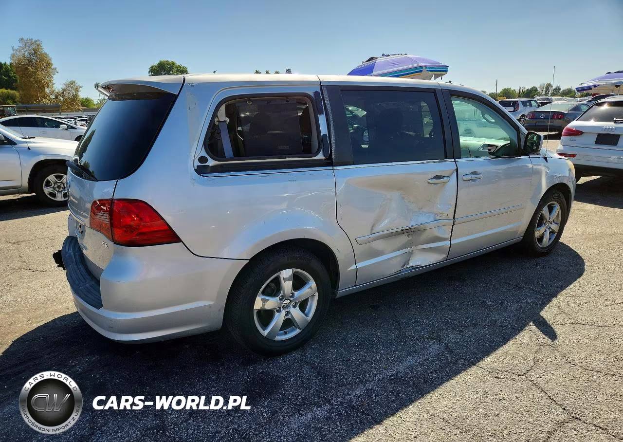 2009 Volkswagen Routan Se VIN:2V8HW341X9R582315 - 3