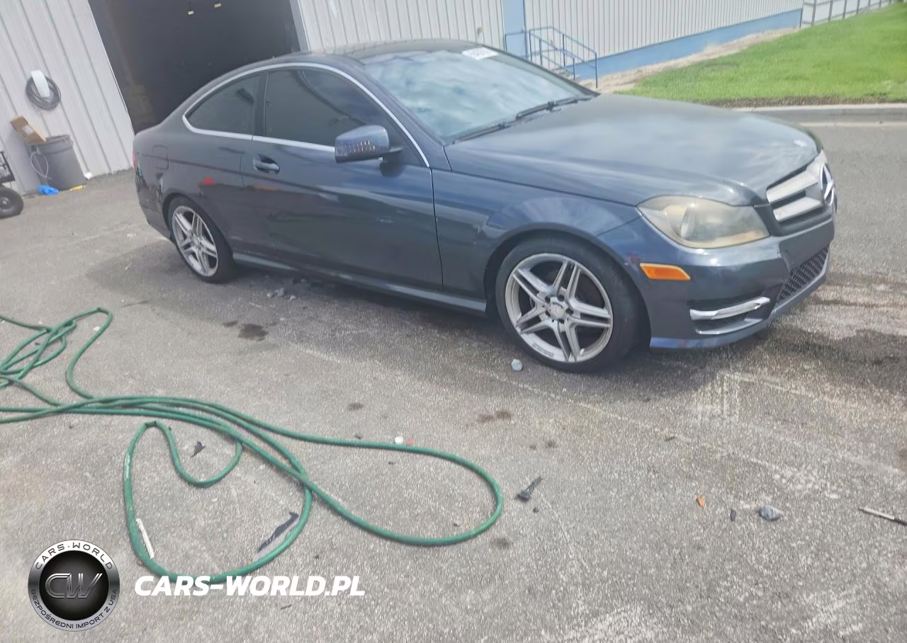 2013 Mercedes-Benz C 250 VIN:WDDGJ4HB3DG047020 - 4