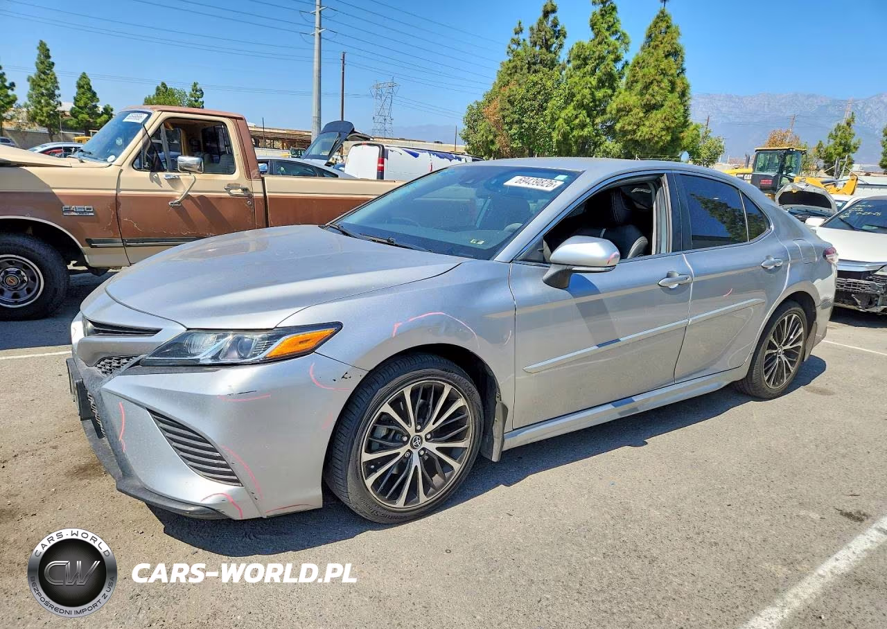 2020 Toyota Camry Se