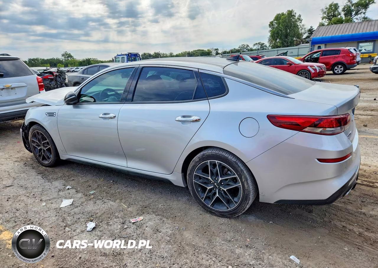 2020 Kia Optima Special Edition VIN:5XXGT4L3XLG443035 - 2
