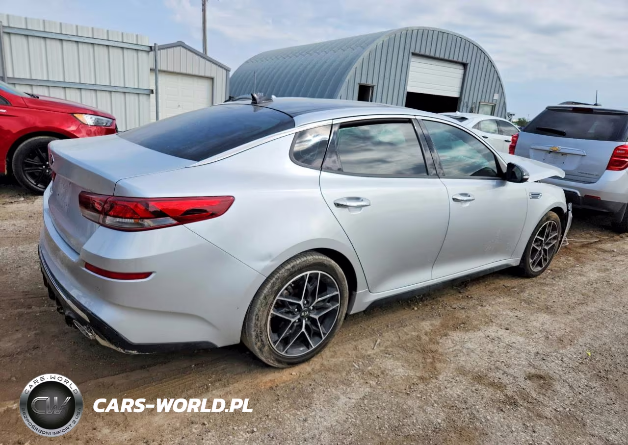 2020 Kia Optima Special Edition VIN:5XXGT4L3XLG443035 - 3