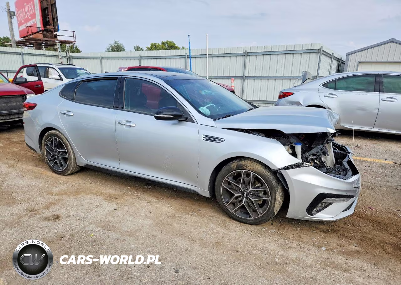 2020 Kia Optima Special Edition VIN:5XXGT4L3XLG443035 - 4