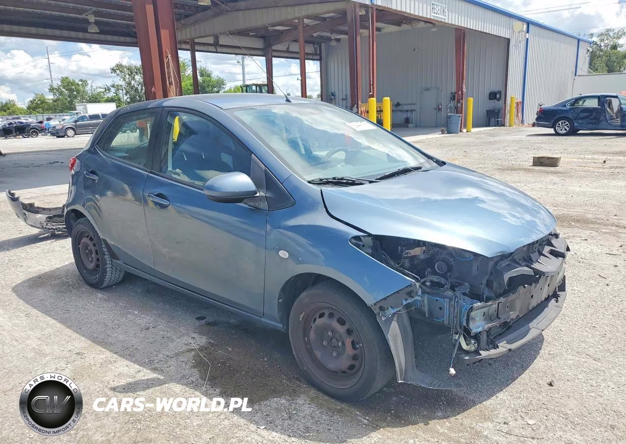 2014 Mazda Mazda2 Sport VIN:JM1DE1KY9E0188410 - 4