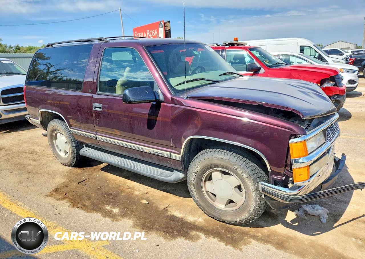 1997 Chevrolet Tahoe K1500 VIN:3GNEK18R7VG138864 - 4