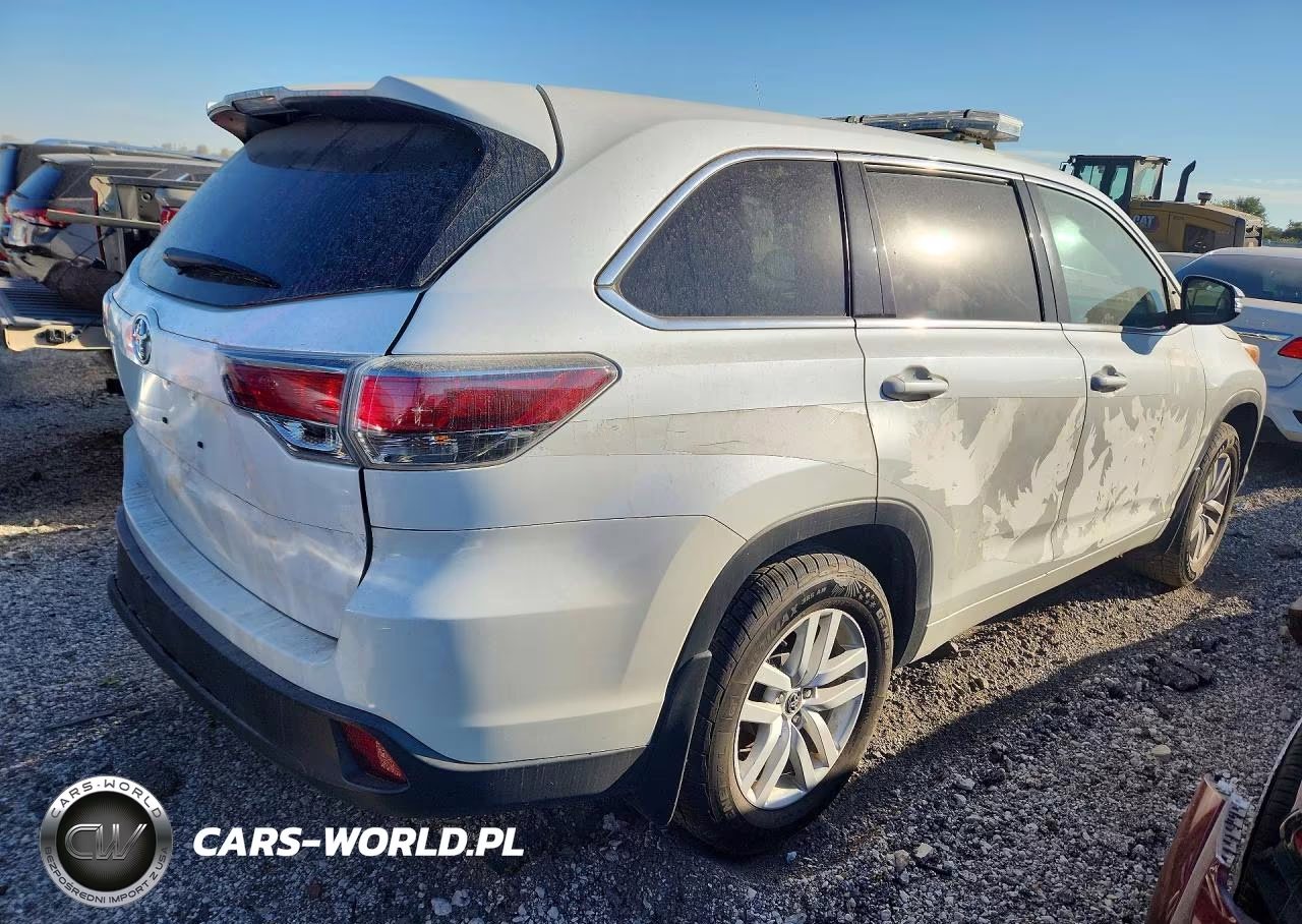 2016 Toyota Highlander Le VIN:5TDBKRFH6GS280079 - 3
