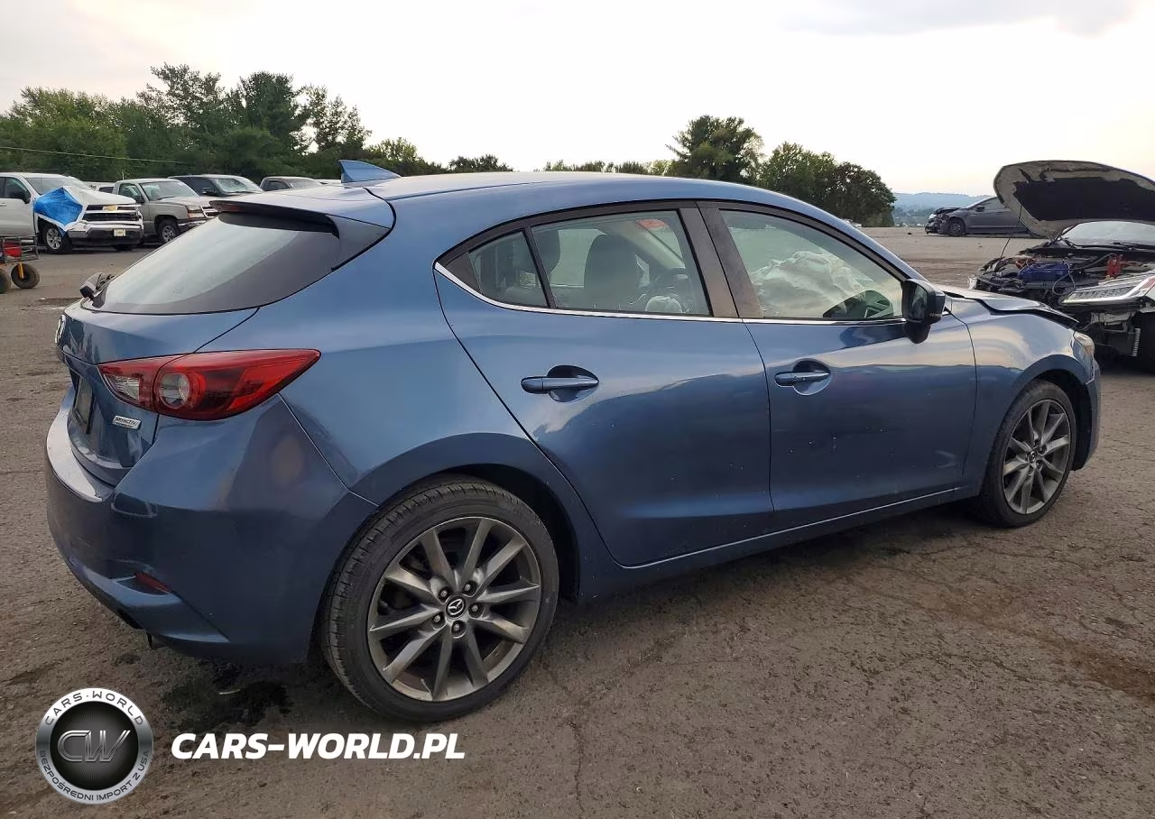 2018 Mazda 3 Grand Touring VIN:3MZBN1M30JM265324 - 3