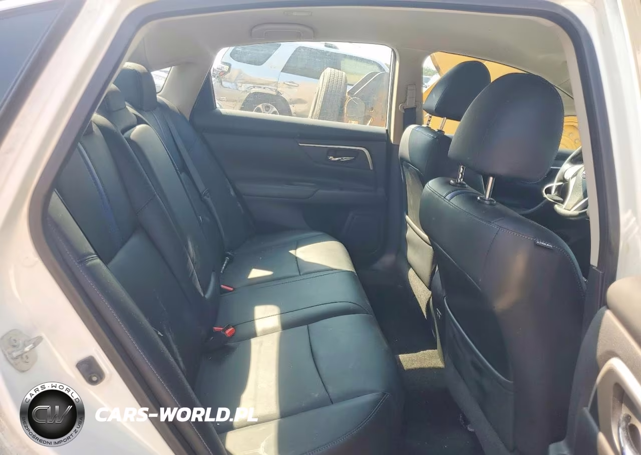 2018 Nissan Altima 2.5 Sr VIN:1N4AL3AP0JC290884 - 10
