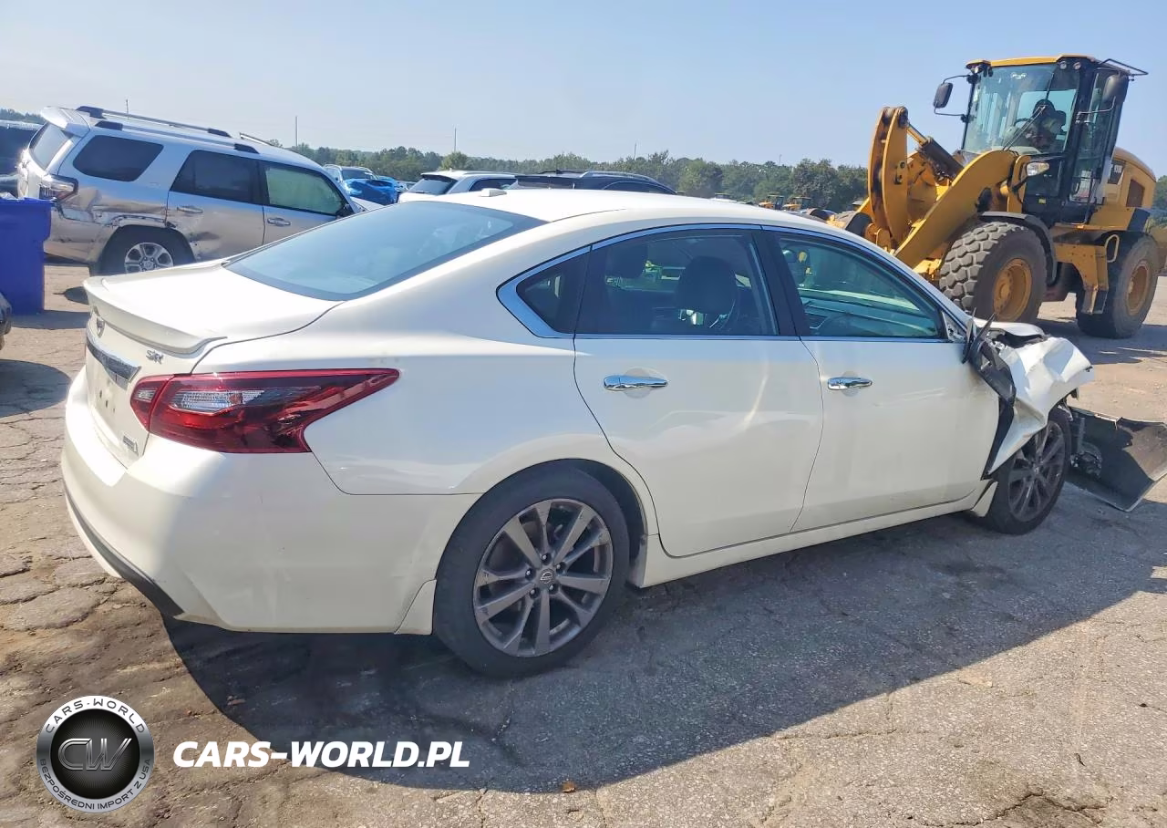 2018 Nissan Altima 2.5 Sr VIN:1N4AL3AP0JC290884 - 3