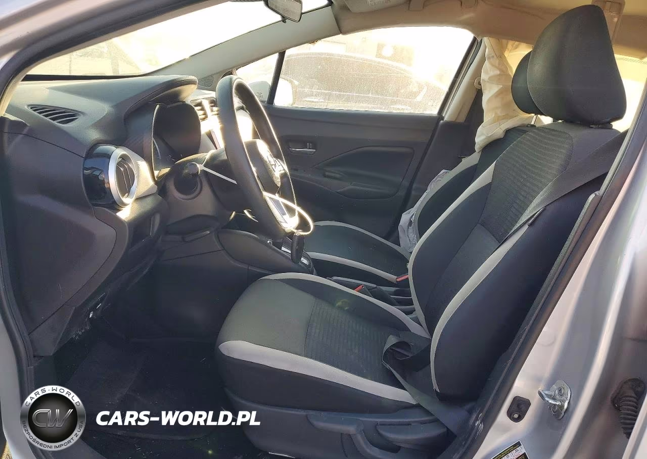 2020 Nissan Versa Sv VIN:3N1CN8EV0LL863490 - 7