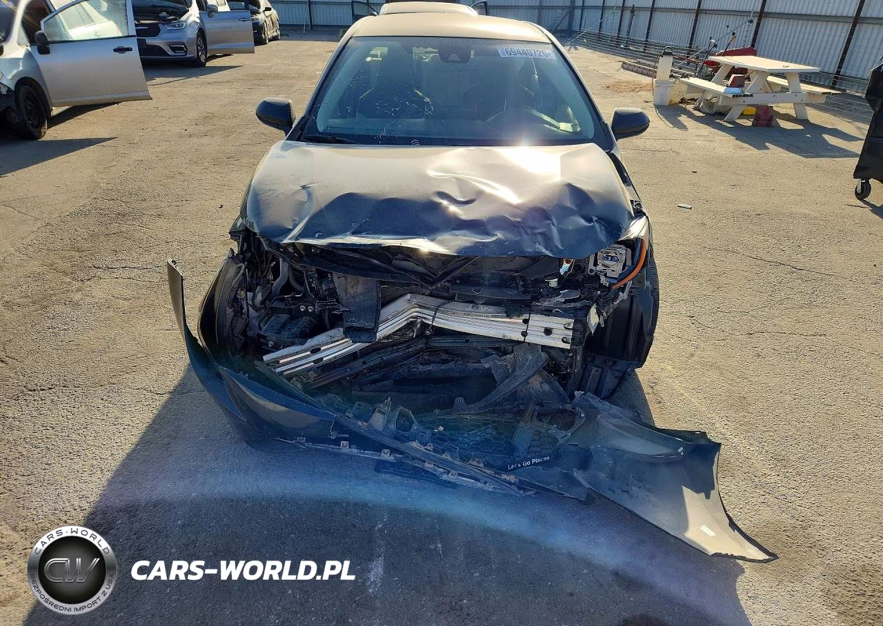 2020 Toyota Corolla Le VIN:JTDEPRAE3LJ091022 - 5