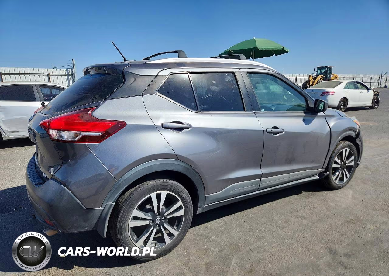2019 Nissan Kicks Sv VIN:3N1CP5CU3KL520285 - 3