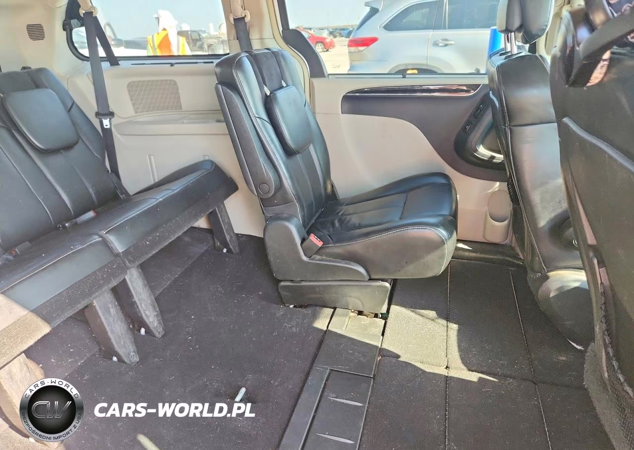 2011 Chrysler Town & Country Limited VIN:2A4RR6DG1BR781699 - 11
