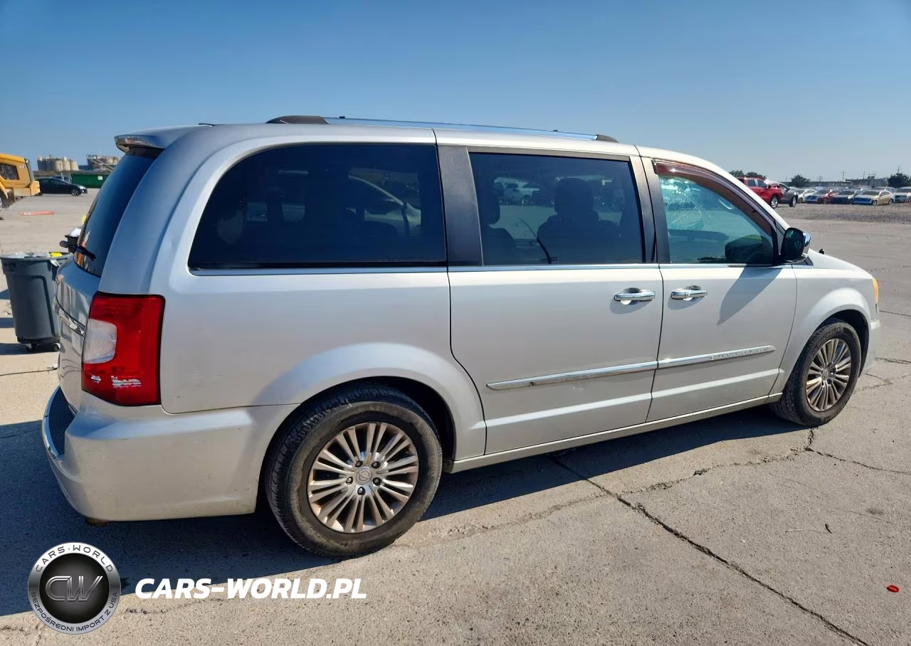 2011 Chrysler Town & Country Limited VIN:2A4RR6DG1BR781699 - 3