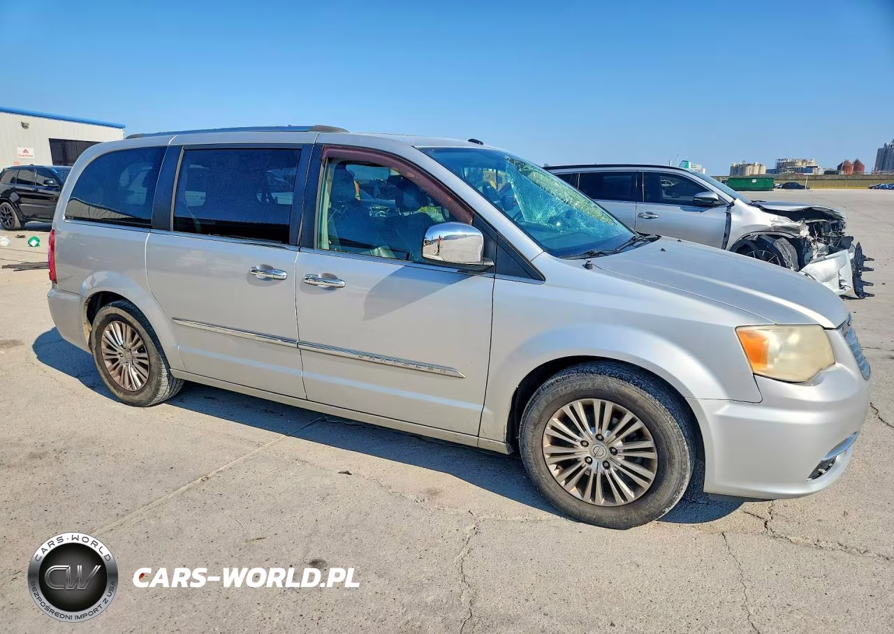 2011 Chrysler Town & Country Limited VIN:2A4RR6DG1BR781699 - 4