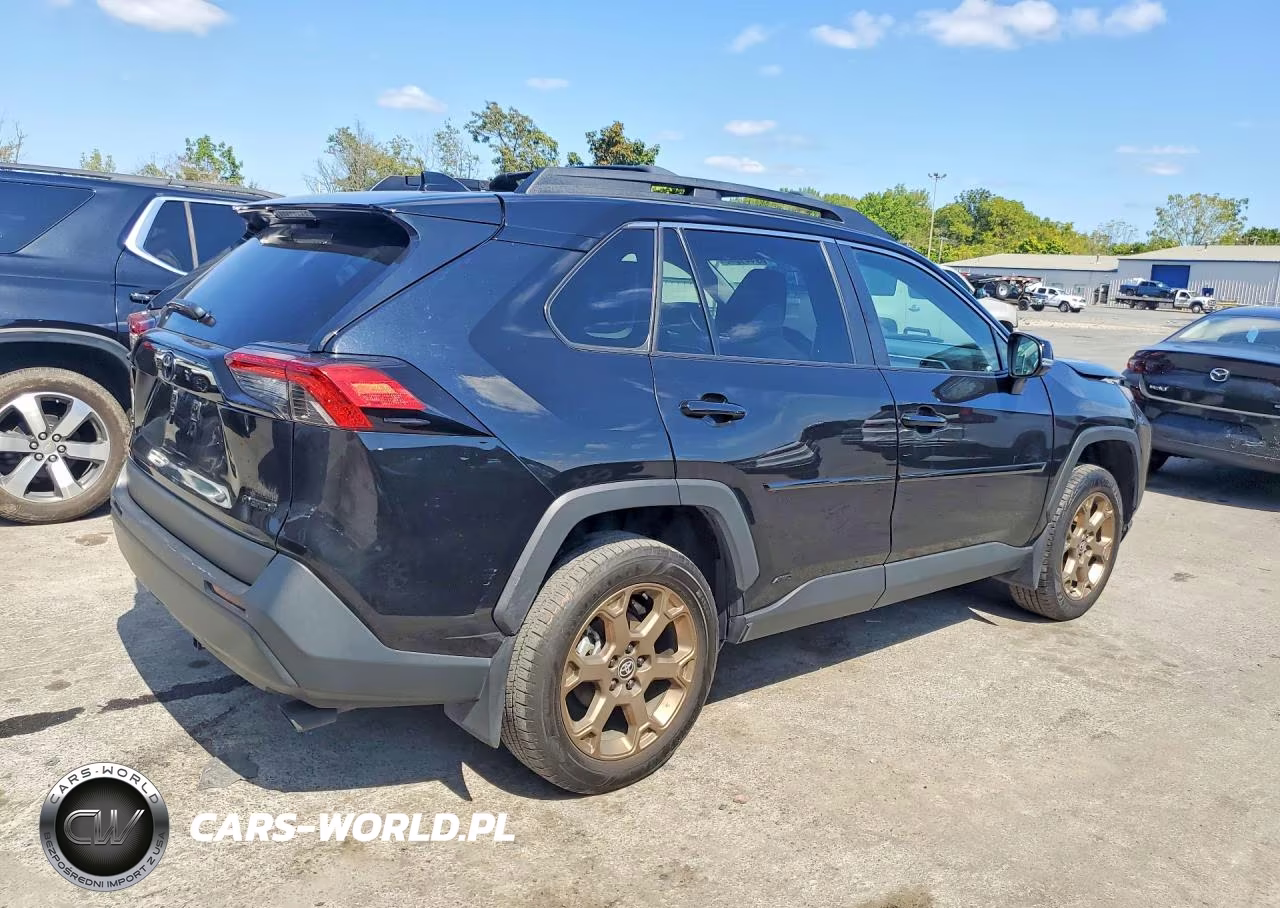 2024 Toyota Rav4 Woodland Edition VIN:2T3UWRFV0RW230931 - 3