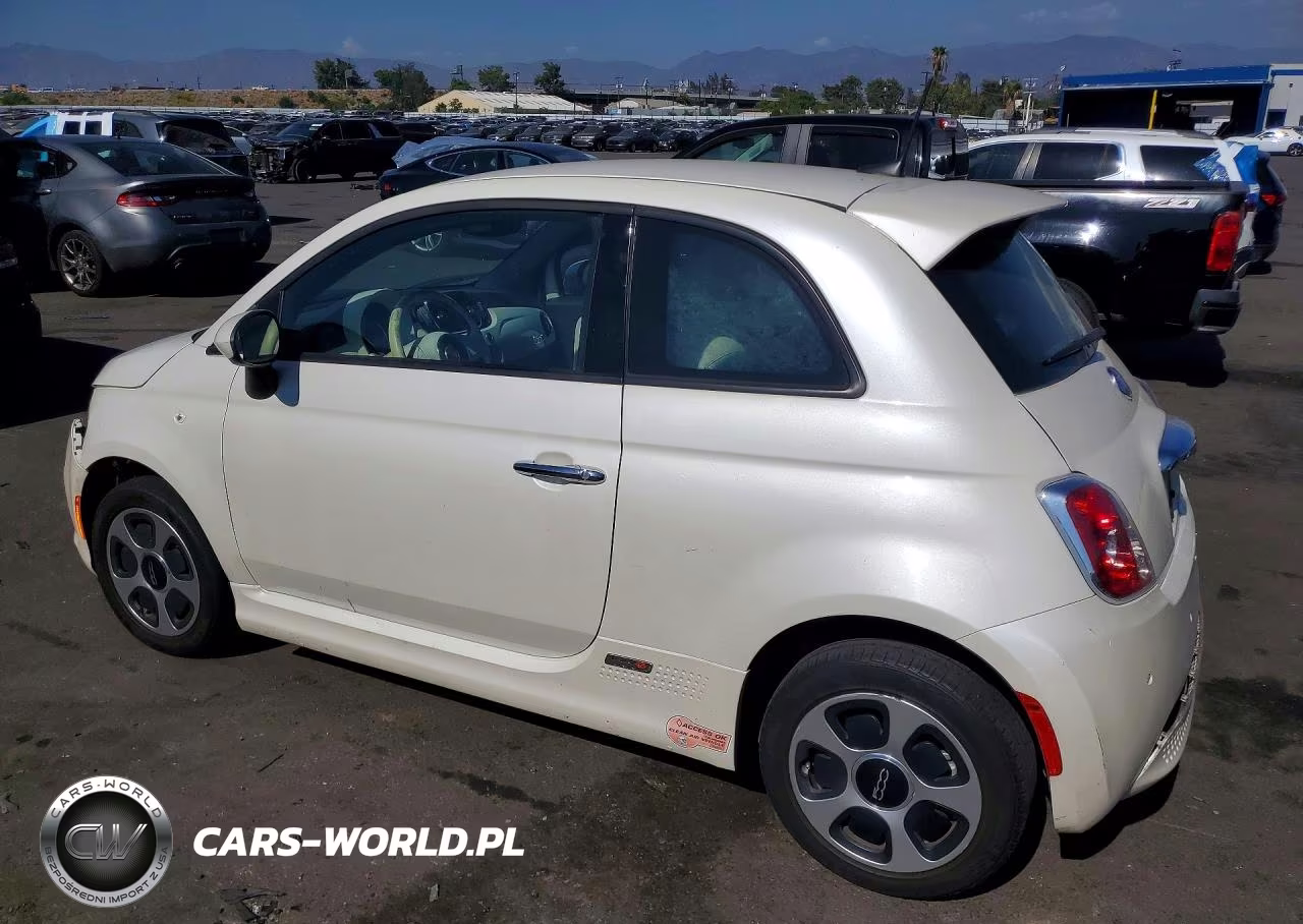 2019 Fiat 500 Electric VIN:3C3CFFGE5KT686322 - 2