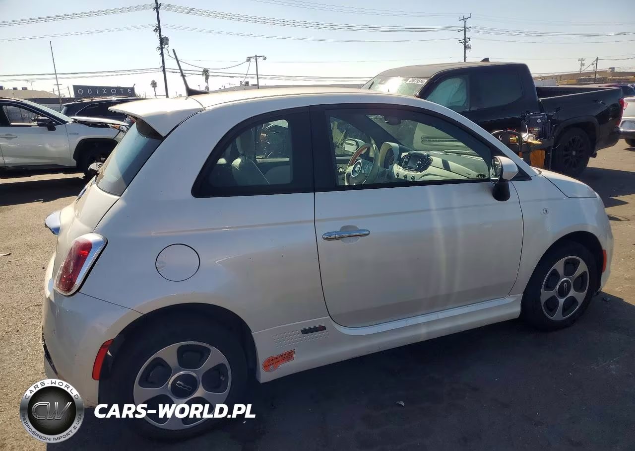 2019 Fiat 500 Electric VIN:3C3CFFGE5KT686322 - 3