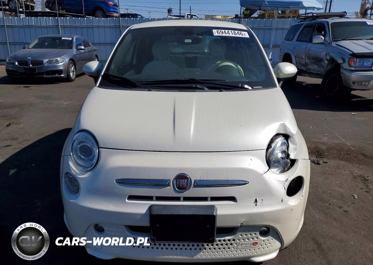 2019 Fiat 500 Electric VIN:3C3CFFGE5KT686322 - 5