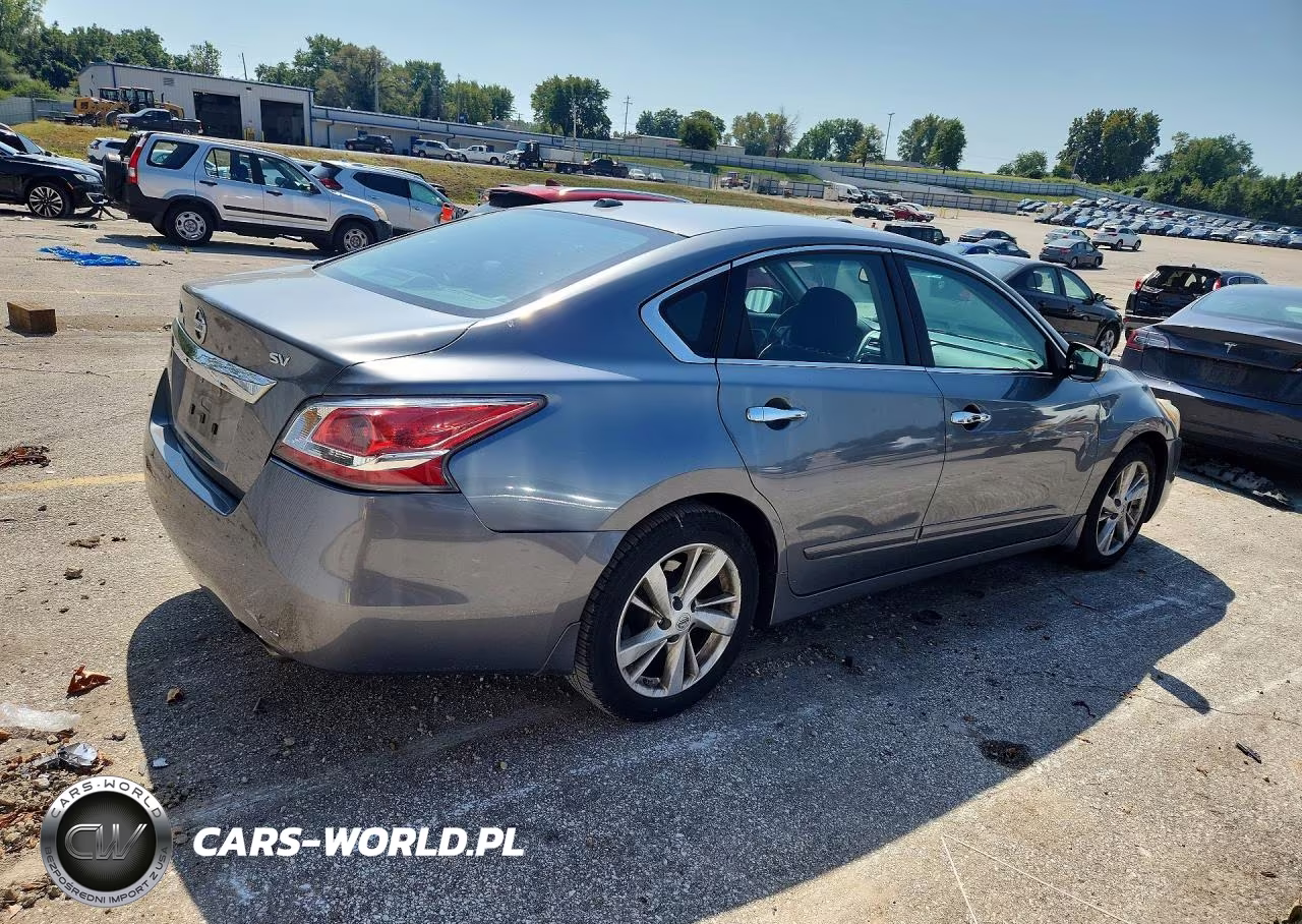 2015 Nissan Altima 2.5 Sv VIN:1N4AL3AP5FC476735 - 3