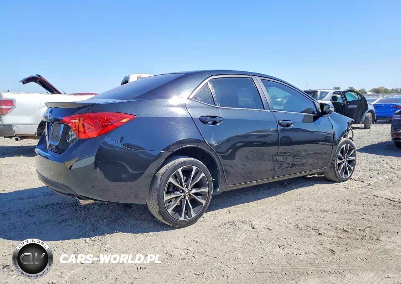 2018 Toyota Corolla Se VIN:2T1BURHEXJC084840 - 3