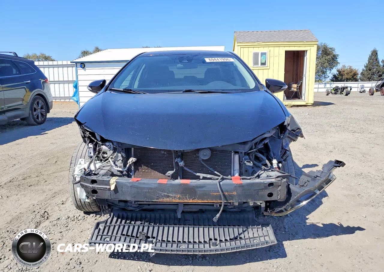 2018 Toyota Corolla Se VIN:2T1BURHEXJC084840 - 5