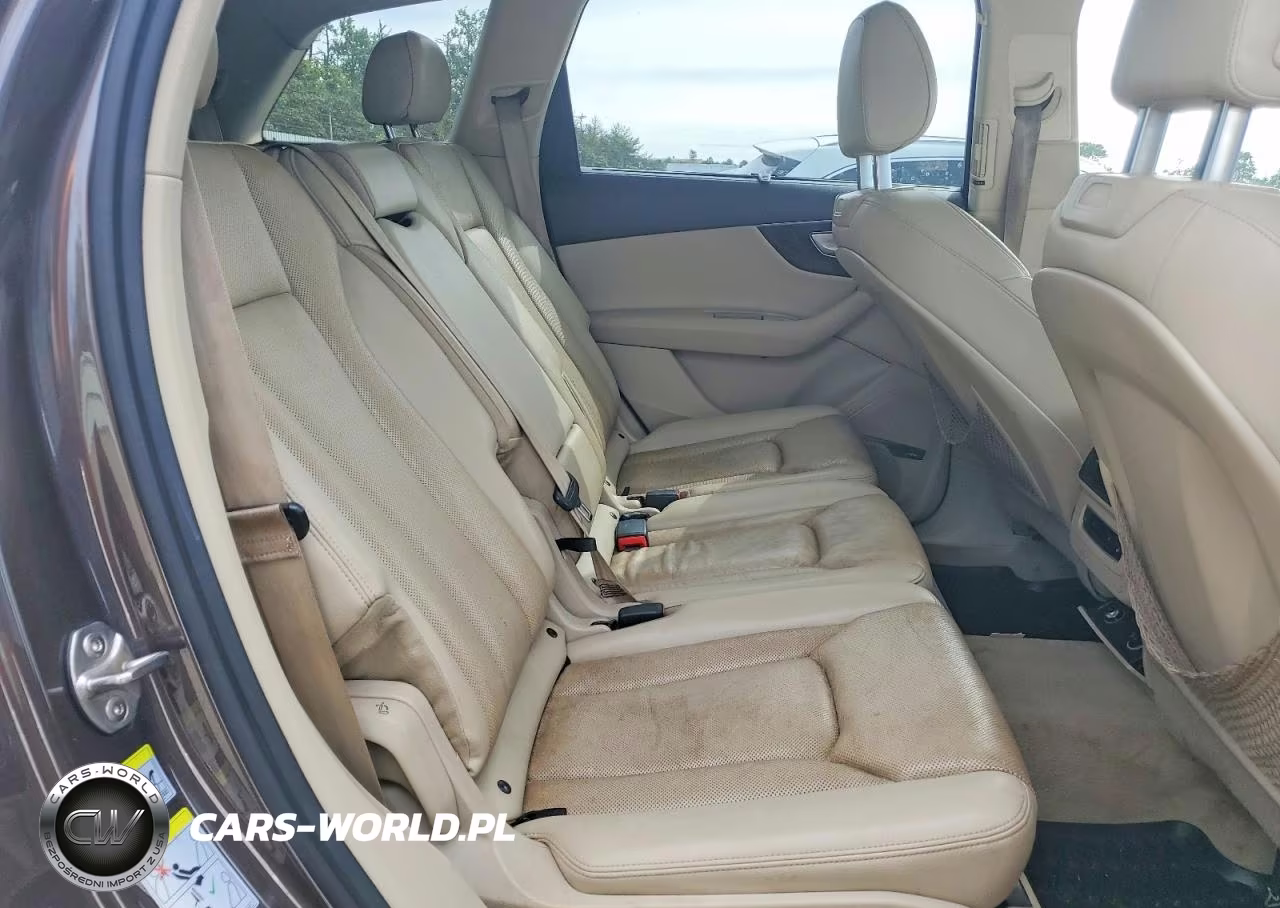 2017 Audi Q7 Premium Plus VIN:WA1LABF75HD058601 - 11
