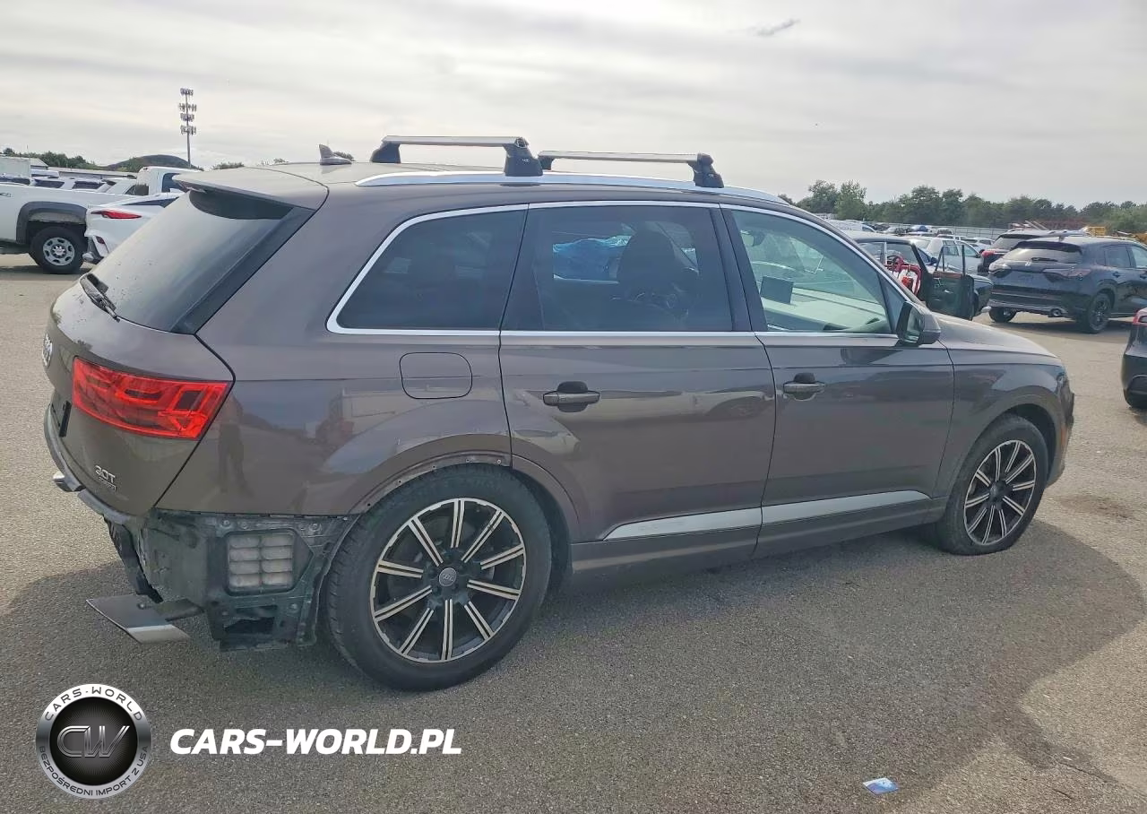 2017 Audi Q7 Premium Plus VIN:WA1LABF75HD058601 - 3