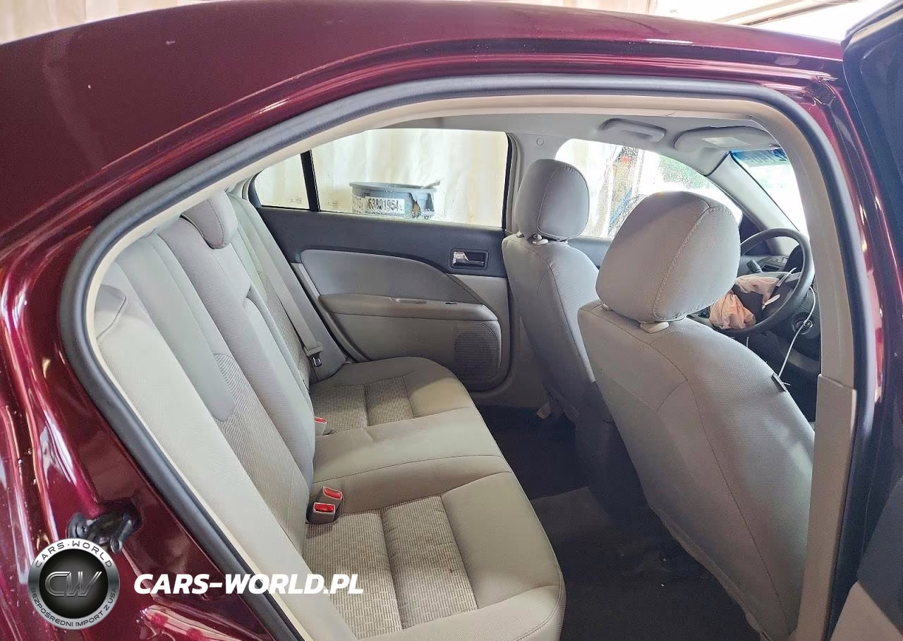 2012 Ford Fusion S VIN:3FAHP0GA0CR358593 - 10