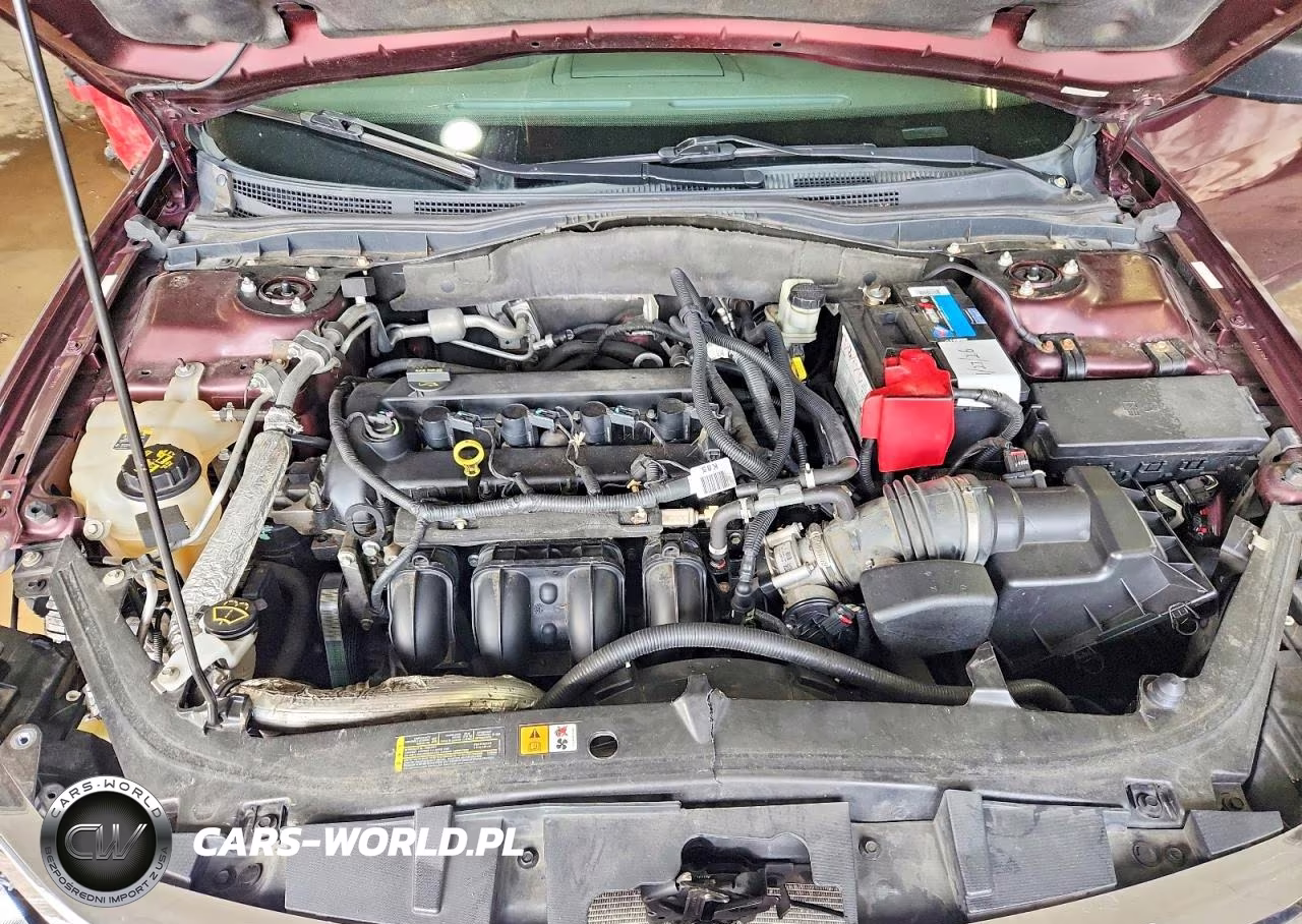 2012 Ford Fusion S VIN:3FAHP0GA0CR358593 - 11