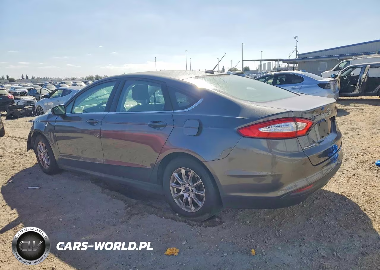 2015 Ford Fusion S VIN:3FA6P0G77FR226916 - 2