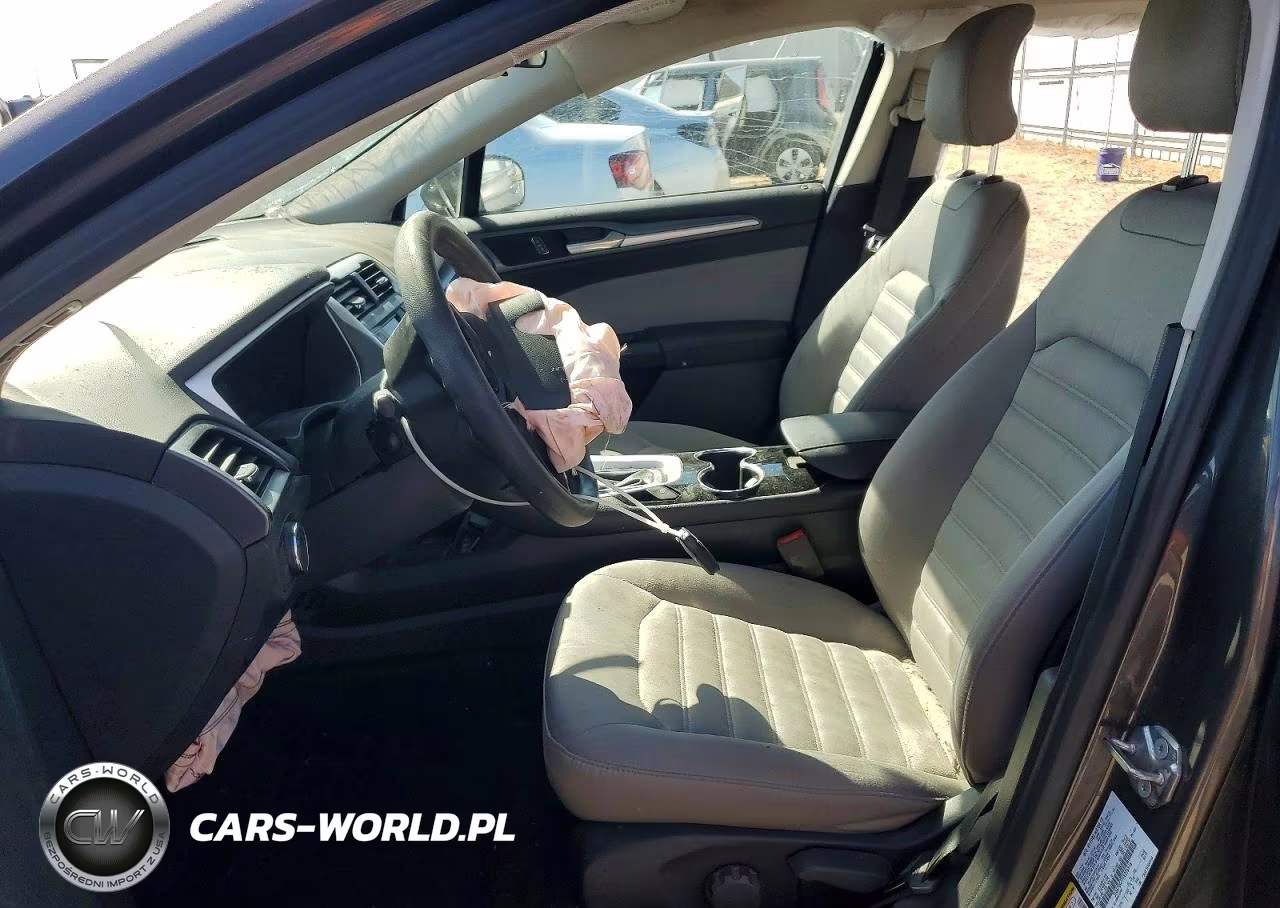 2015 Ford Fusion S VIN:3FA6P0G77FR226916 - 7