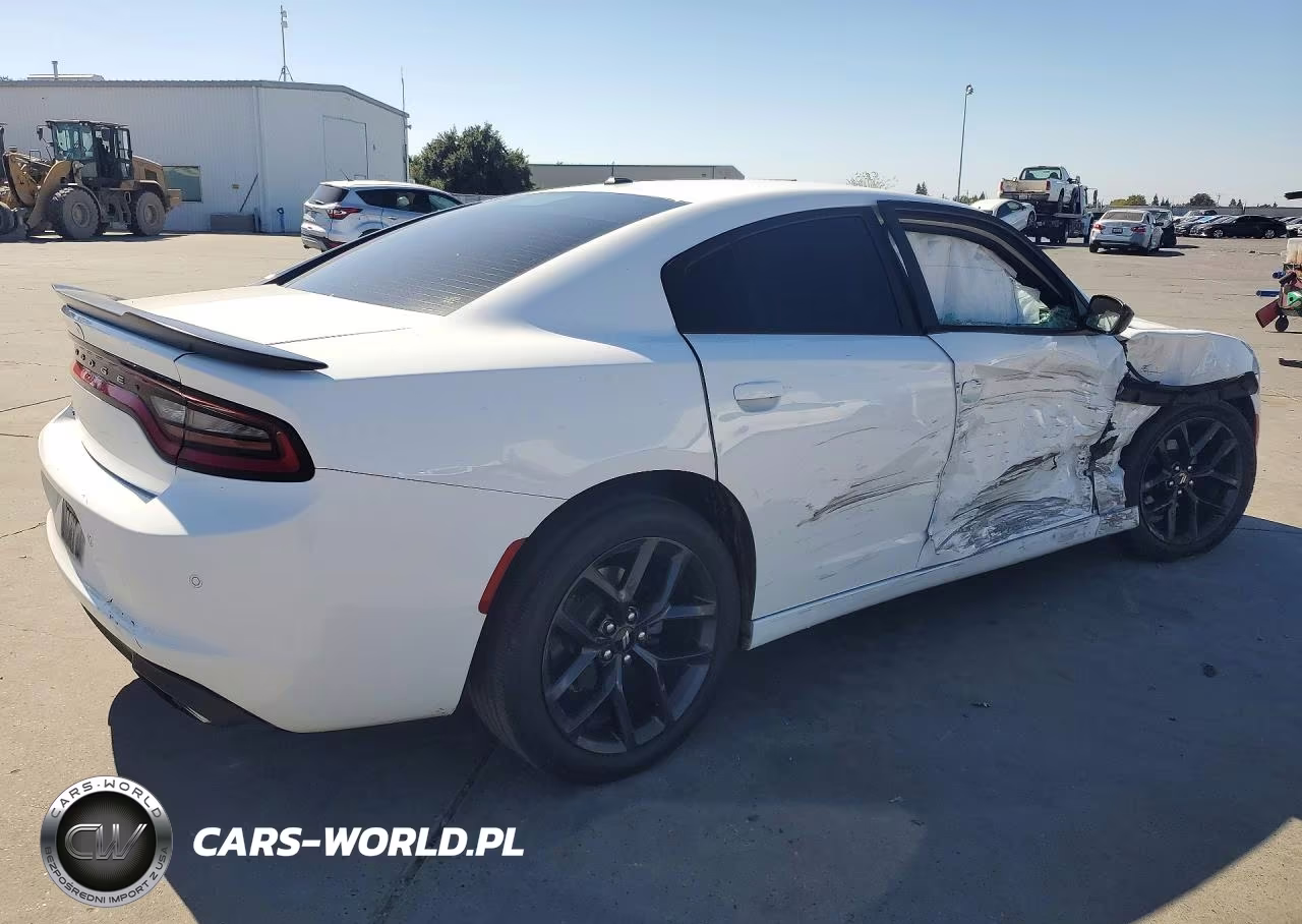 2019 Dodge Charger Sxt VIN:2C3CDXBG2KH692754 - 3