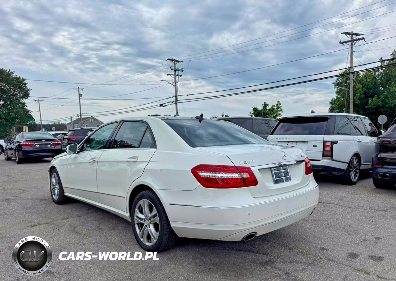 2011 Mercedes-Benz E 350 4Matic VIN:WDDHF8HB7BA349889 - 3