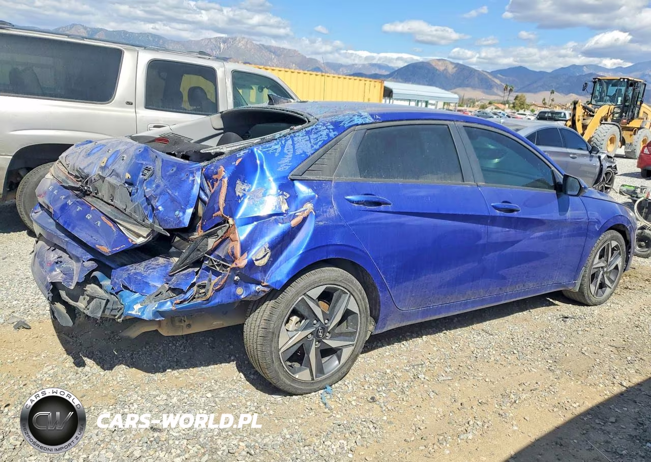 2023 Hyundai Elantra Sel VIN:KMHLS4AGXPU483019 - 3